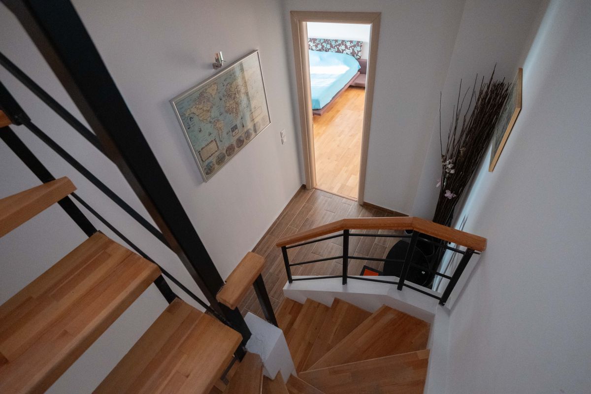 Gallery Item 7