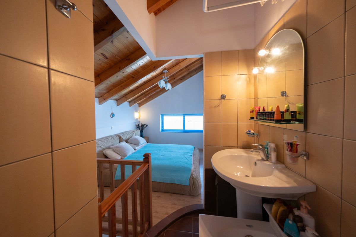Gallery Item 14